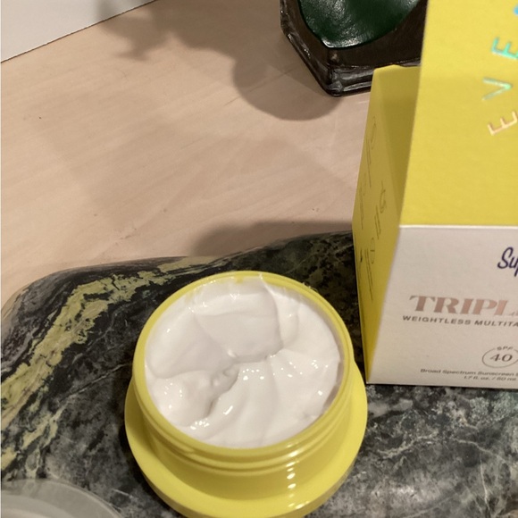 Supergoop! Triple Prep Weightless Multitasking Moisturizer SPF 40 - Picture 9 of 10